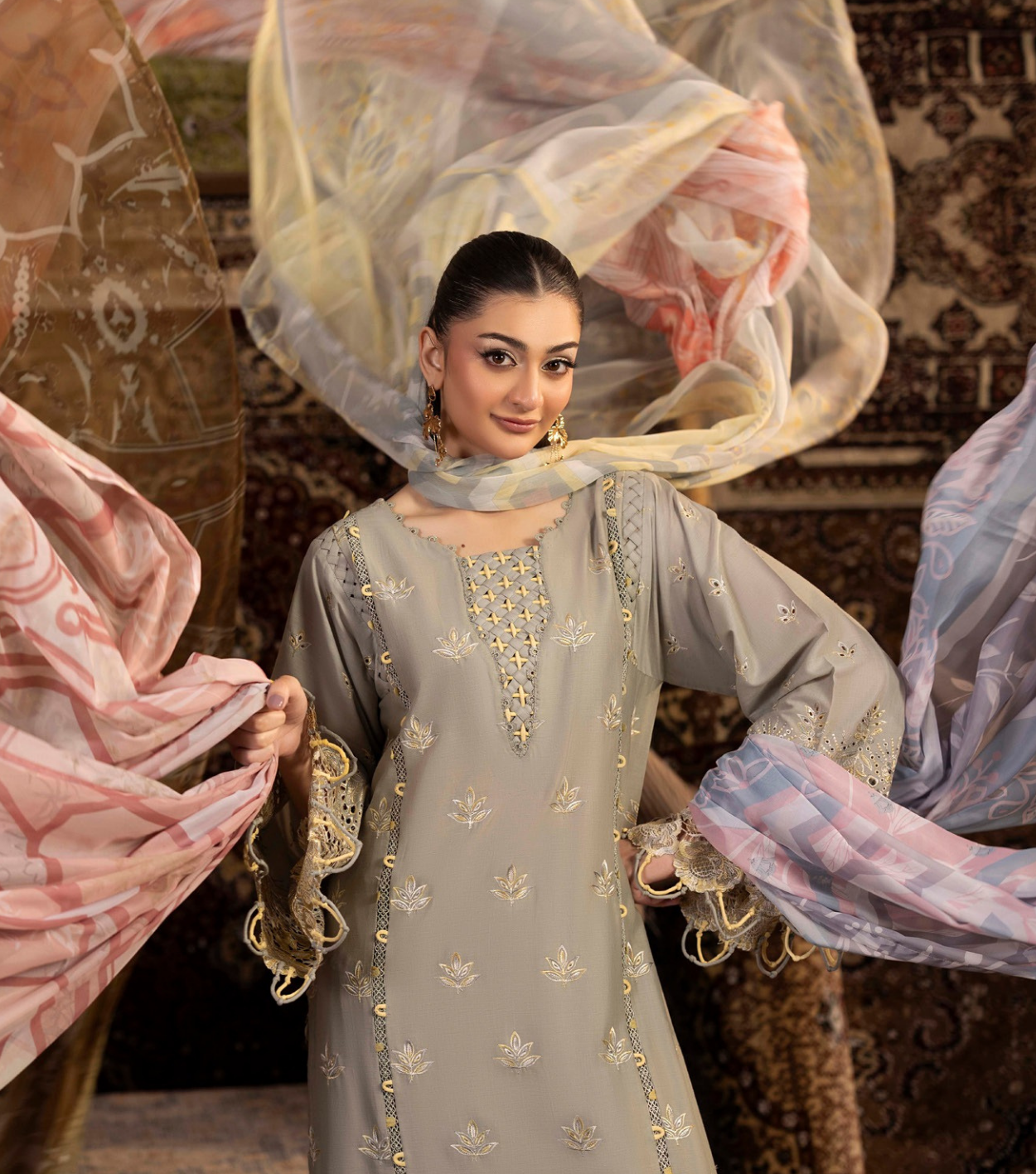 Luxury Embroidered Lawn 3 Piece Suit – Olive Grey