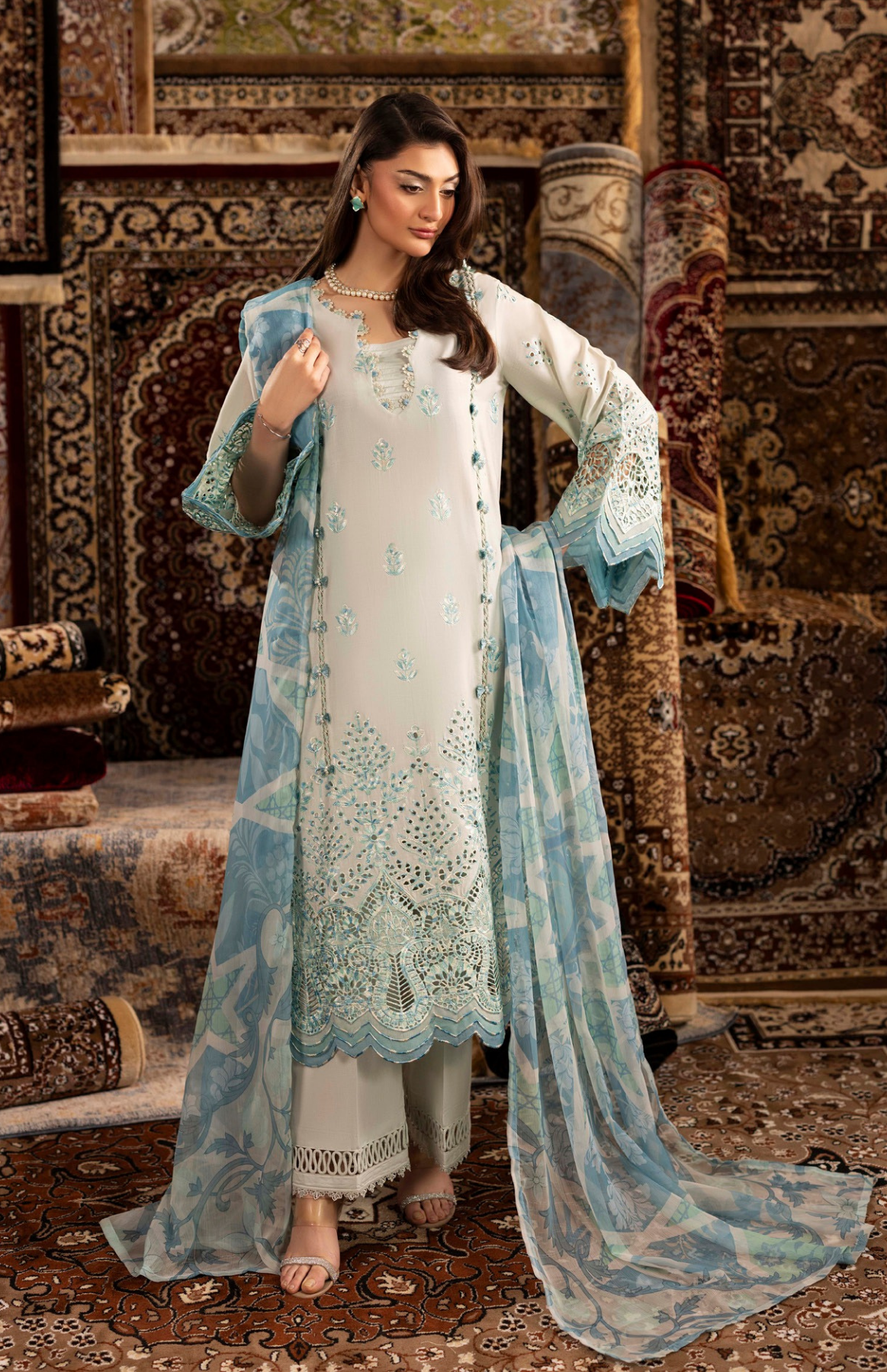 Luxury Embroidered Lawn 3 Piece Suit – Ice Blue