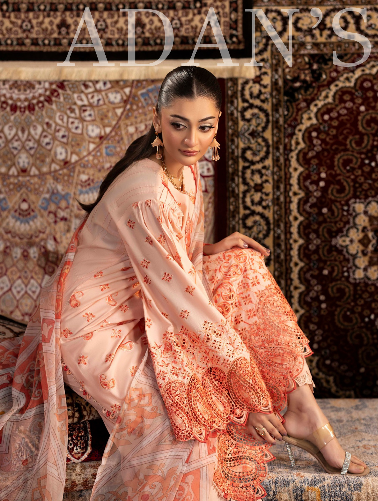 Luxury Embroidered Lawn 3 Piece Suit – Peach