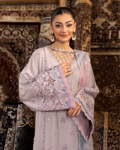 Luxury Embroidered Lawn 3 Piece Suit – Lilac Grey