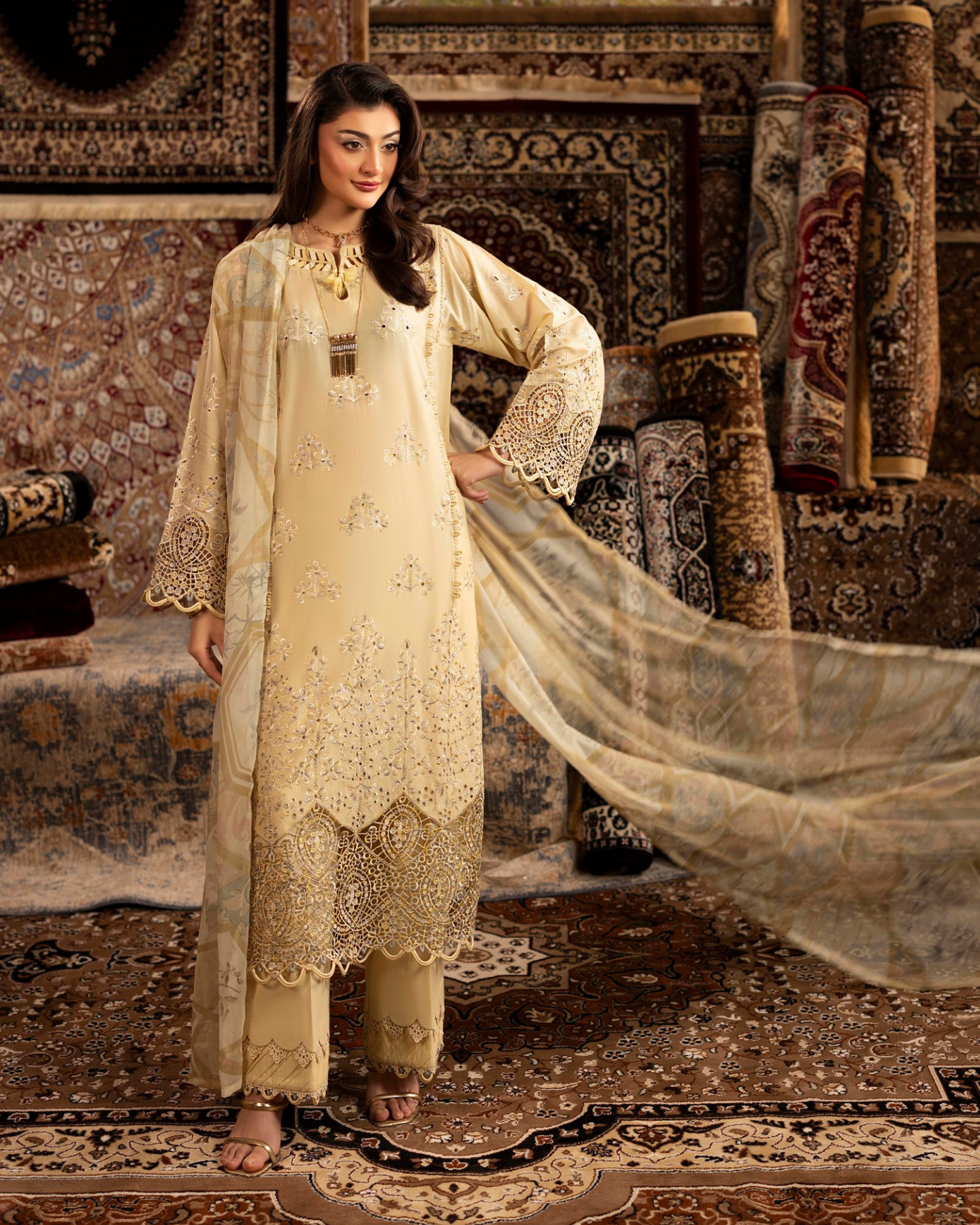 Luxury Embroidered Lawn 3 Piece Suit – Beige