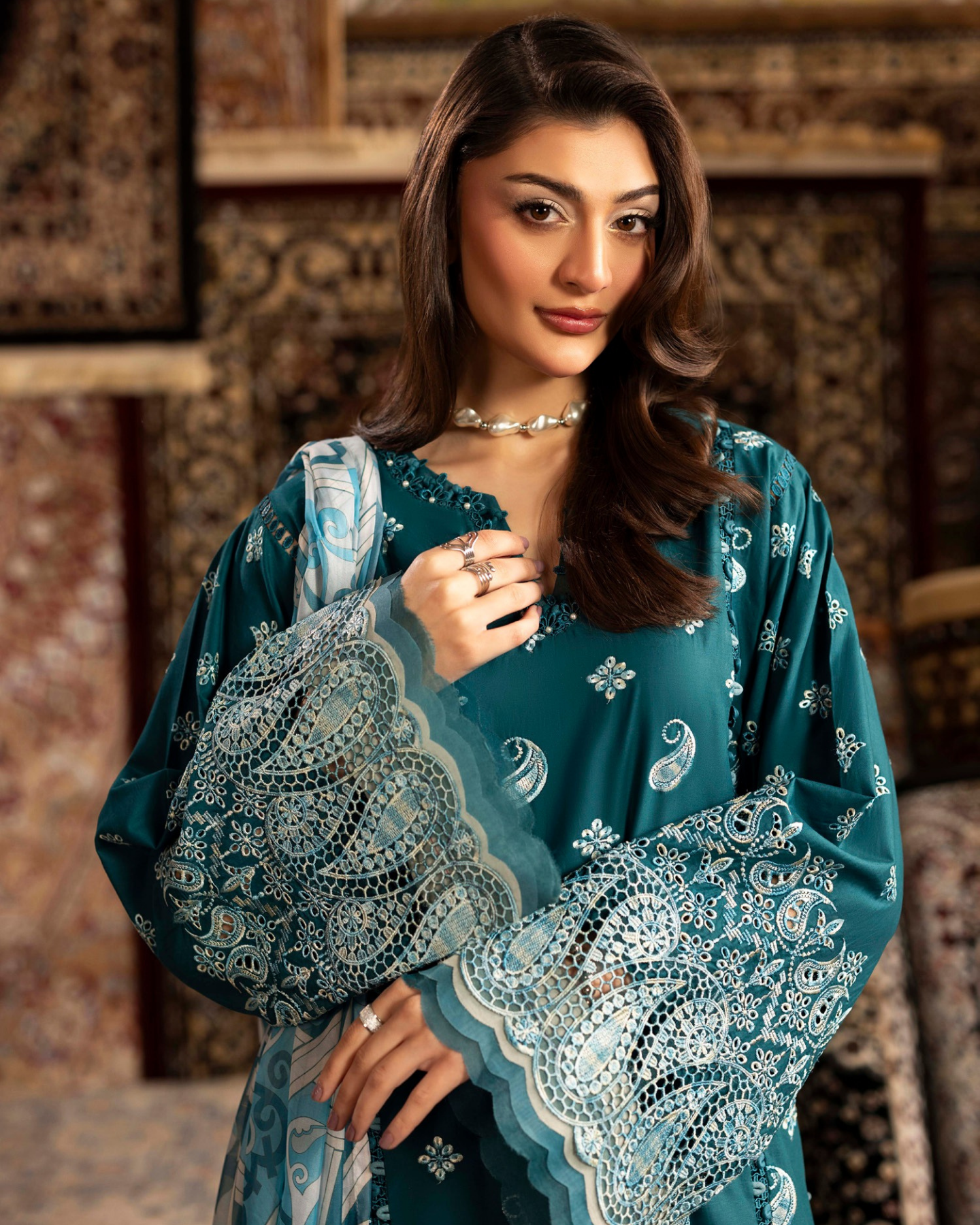 Luxury Embroidered Lawn 3 Piece Suit – Teal Blue